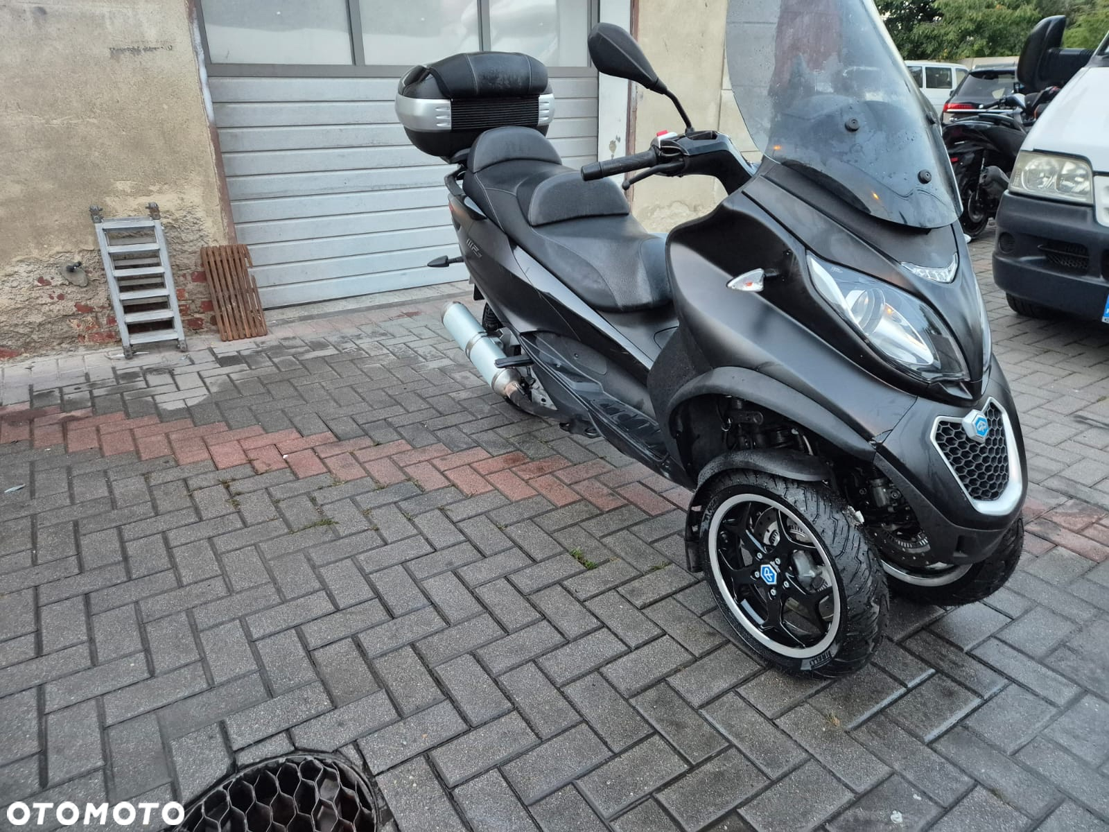 Piaggio MP-3 - 3