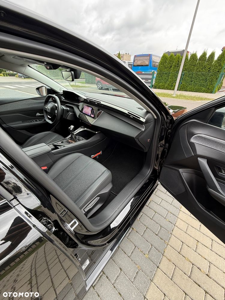 Peugeot 308 PureTech 130 GPF Stop & Start Allure Business-Paket - 13