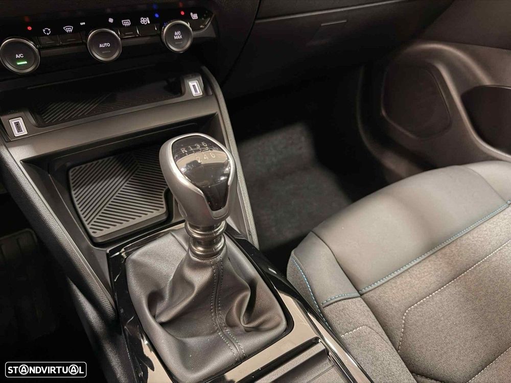 Citroën C4 1.2 PureTech Max - 18