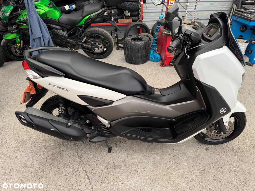 Yamaha NMAX - 8
