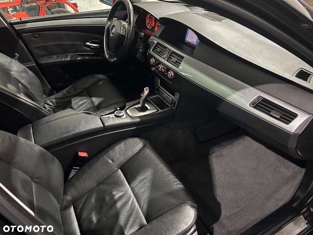 BMW Seria 5 520d Edition Fleet Sport - 28
