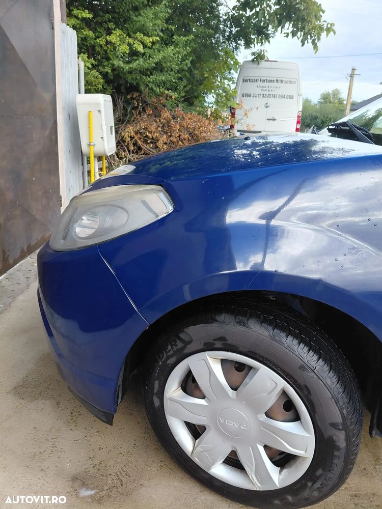 Dacia Sandero 2008 photo 4