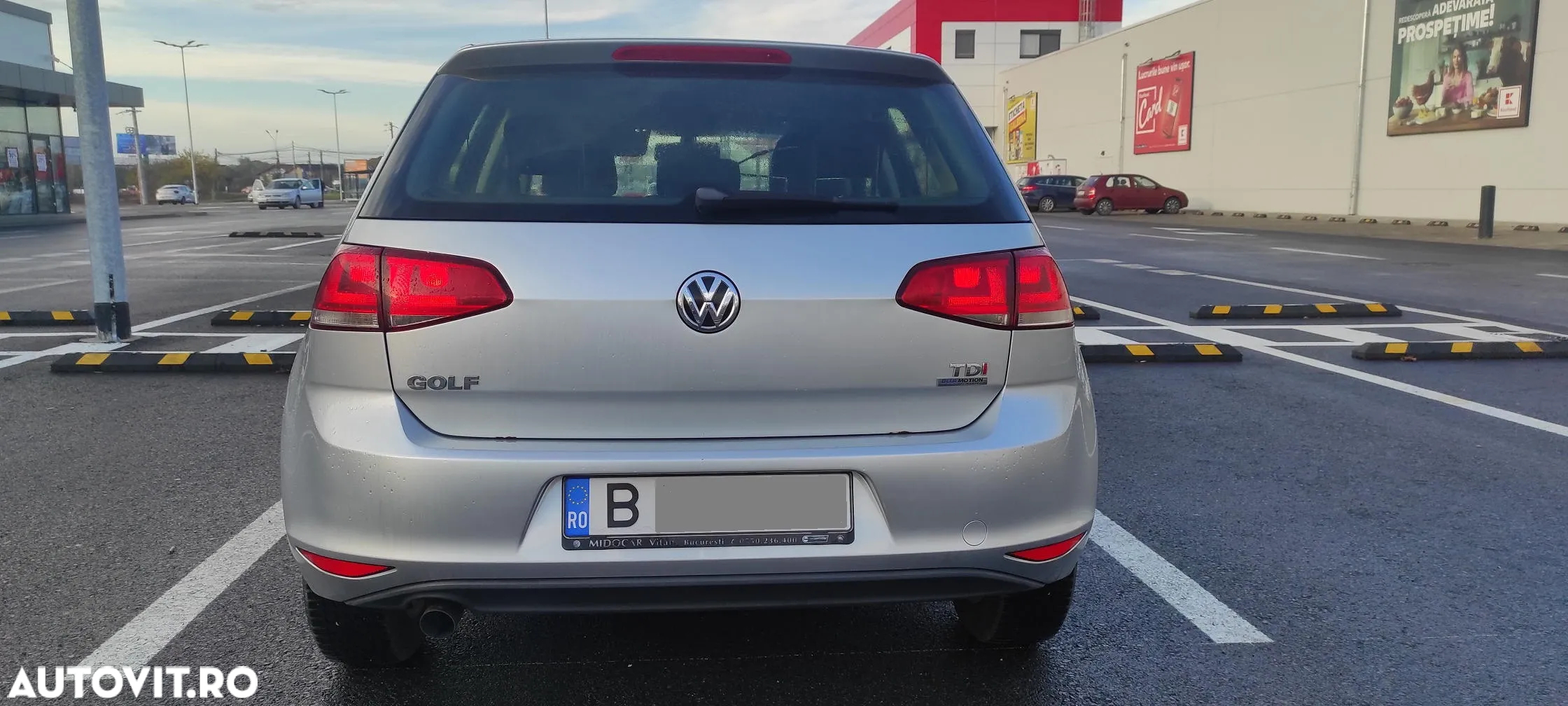 Volkswagen Golf 1.6 TDI DPF BMT Comfortline - 4