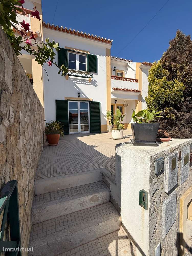 Moradia, 146 m², Venda do Pinheiro e Santo Estêvão das Galés - Grande imagem: 2/43