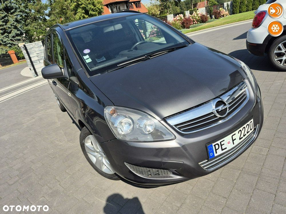 Opel Zafira - 1