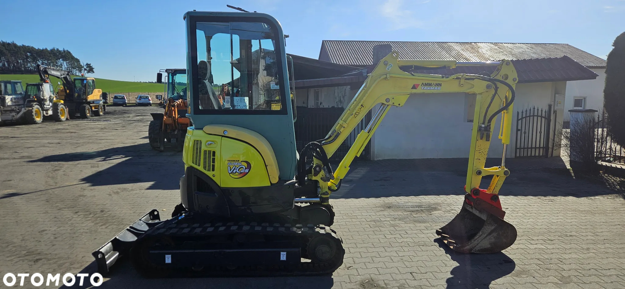 Yanmar Vio 25 łyżka z Niemiec krótki tył - 6