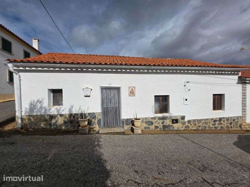 Casa Abitavel T3 Termas de Monfortinho - Grande imagem: 2/12