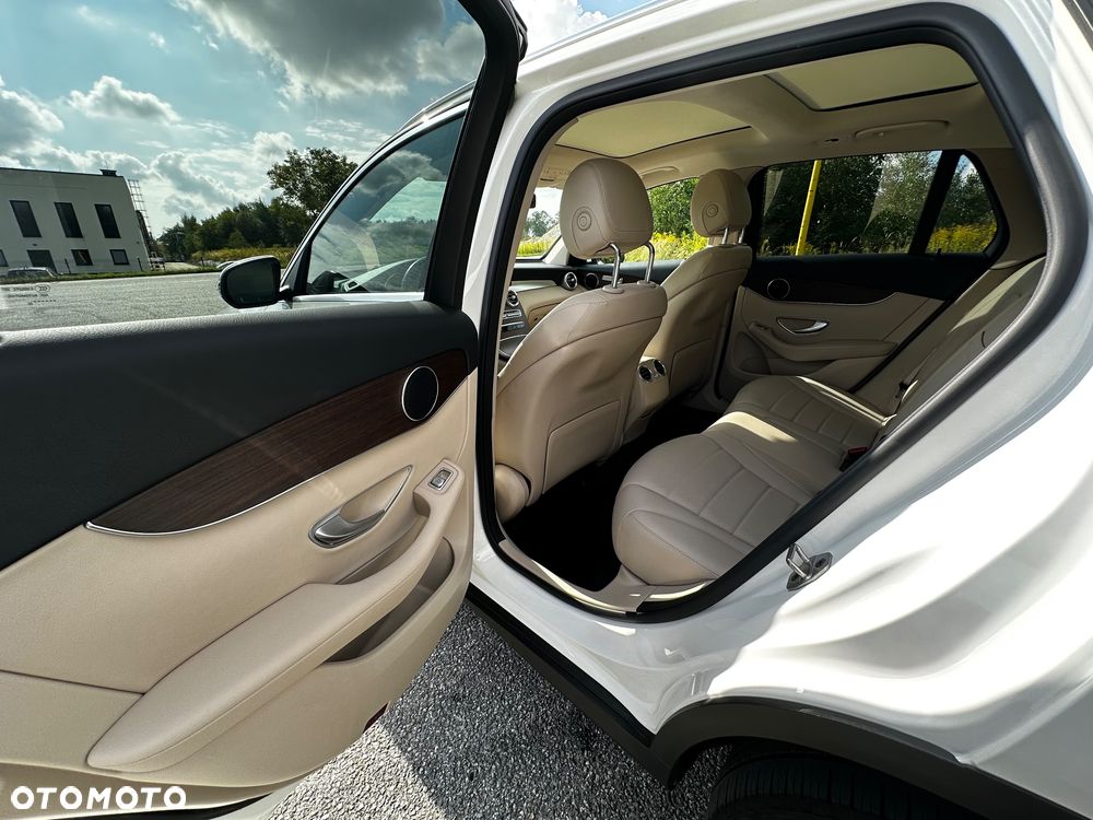 Mercedes-Benz GLC 300 4-Matic - 19