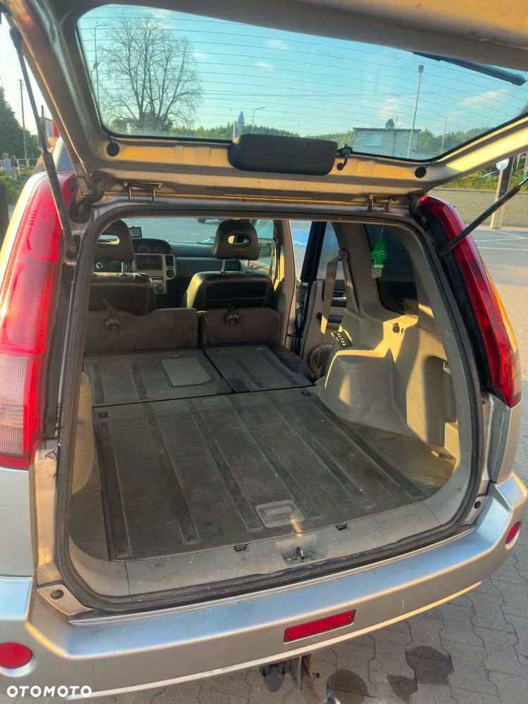 Nissan X-Trail 2.2 dCi 4x4 Columbia - 17