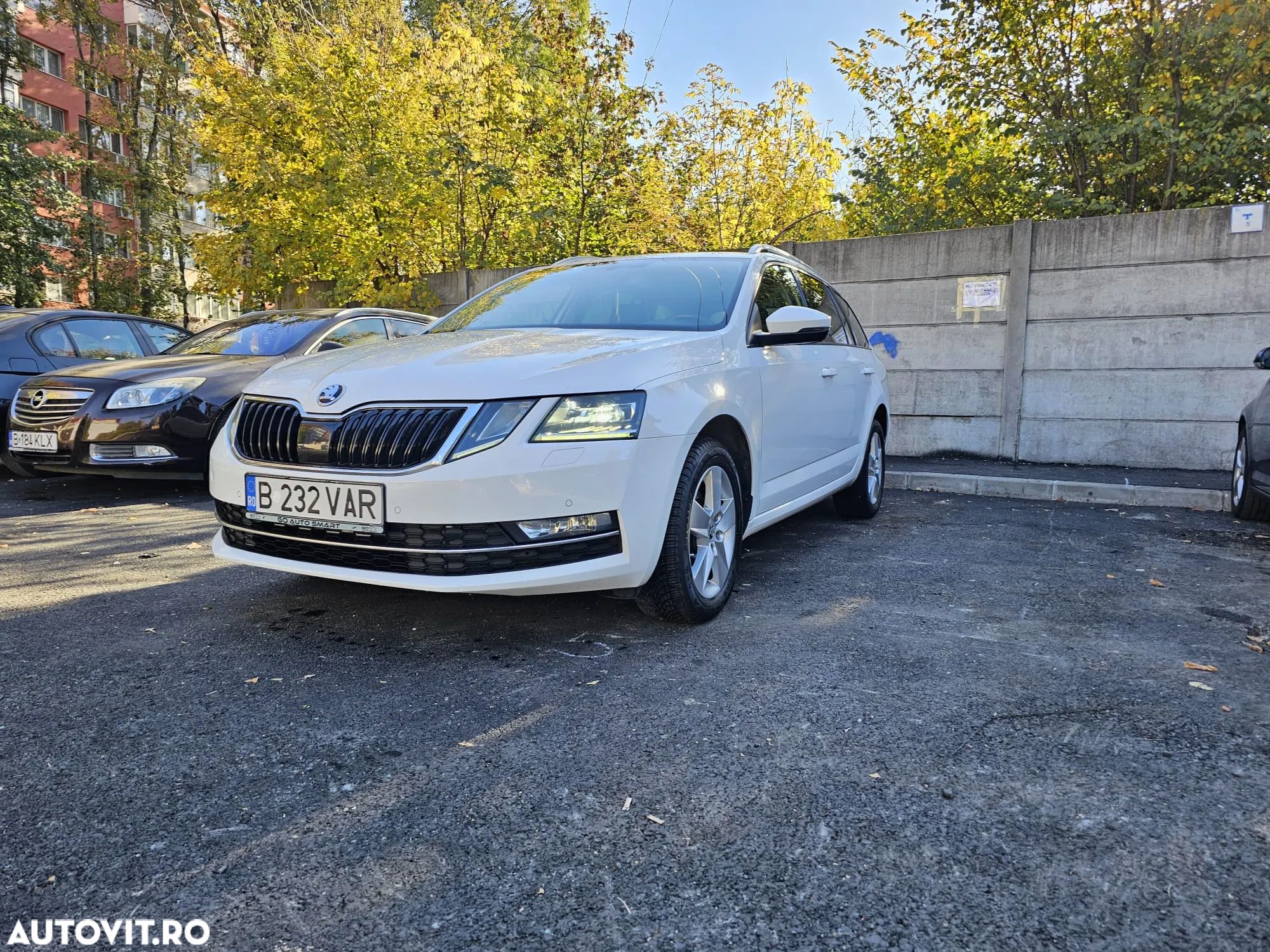 Skoda Octavia Combi Diesel 1.6 TDI DSG Style - 1
