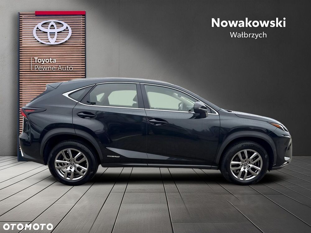 Lexus NX 300h Business Edition AWD - 6