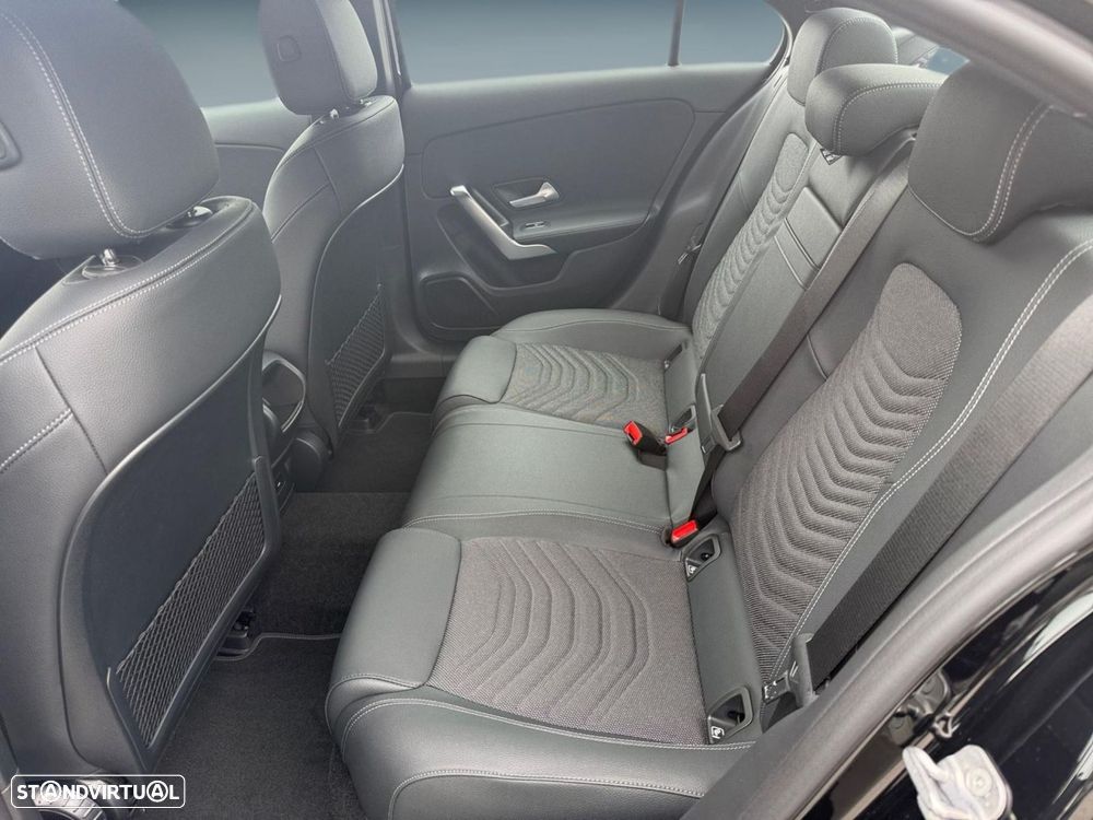 Mercedes-Benz A 250 Limousine e - 13