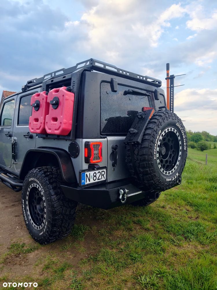Jeep Wrangler - 5