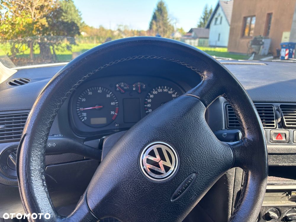 Volkswagen Golf IV 1.6 Basis - 7