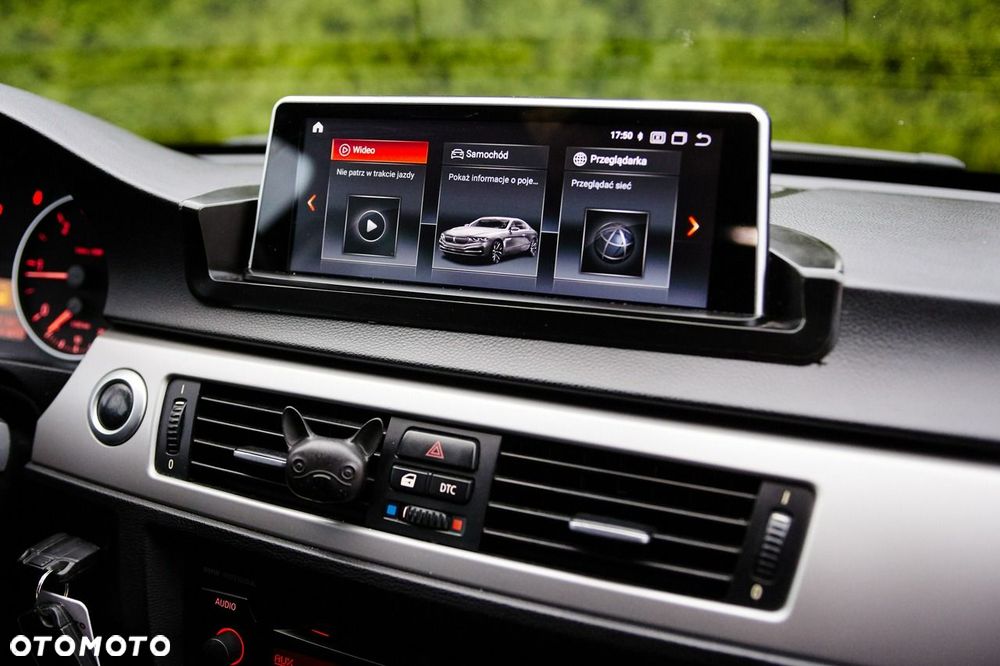 BMW Seria 3 318d - 28