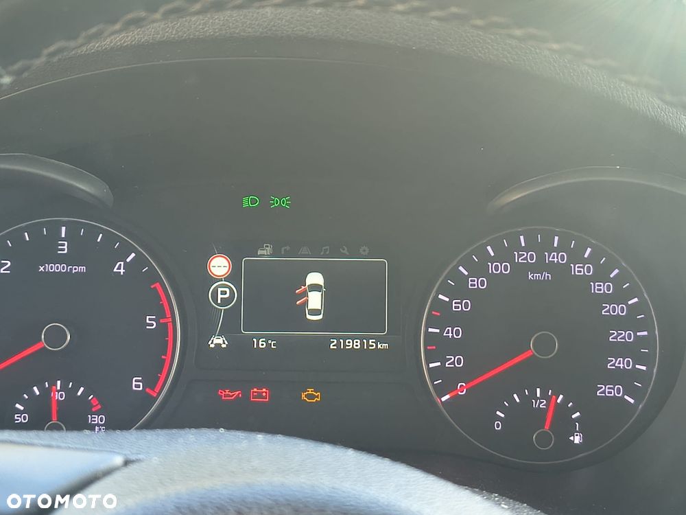 Kia Optima 1.7 CRDI L DCT - 10