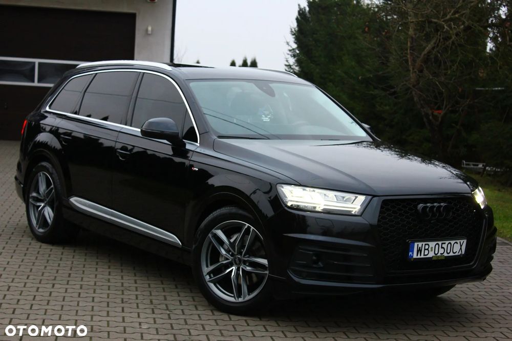 Audi Q7 - 1