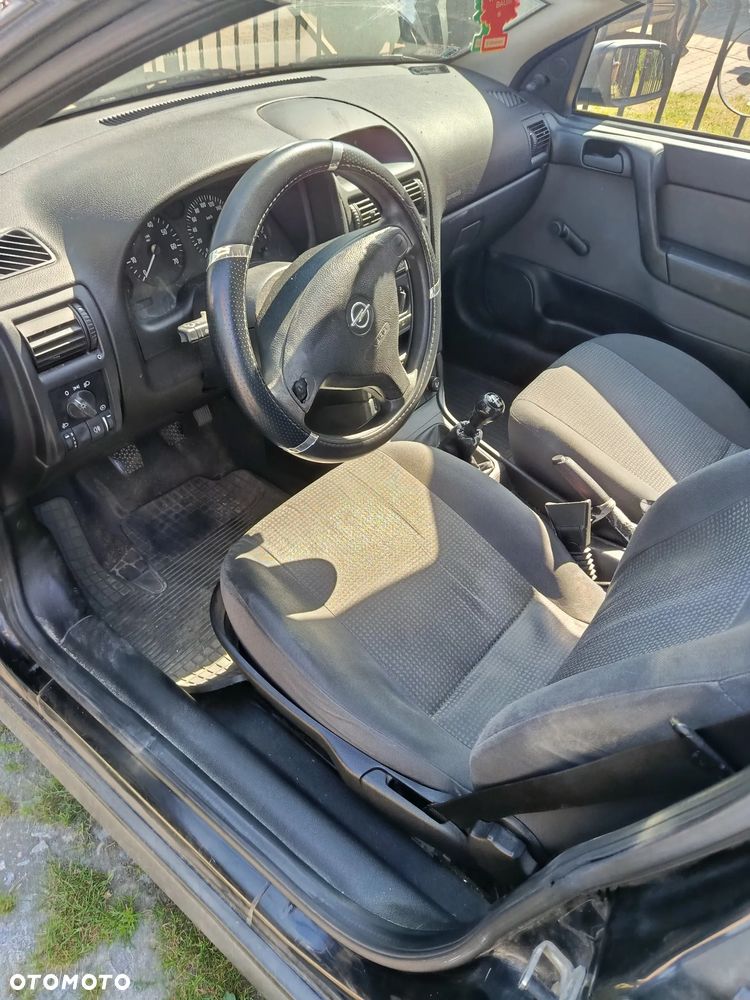 Opel Astra 1.4 - 4