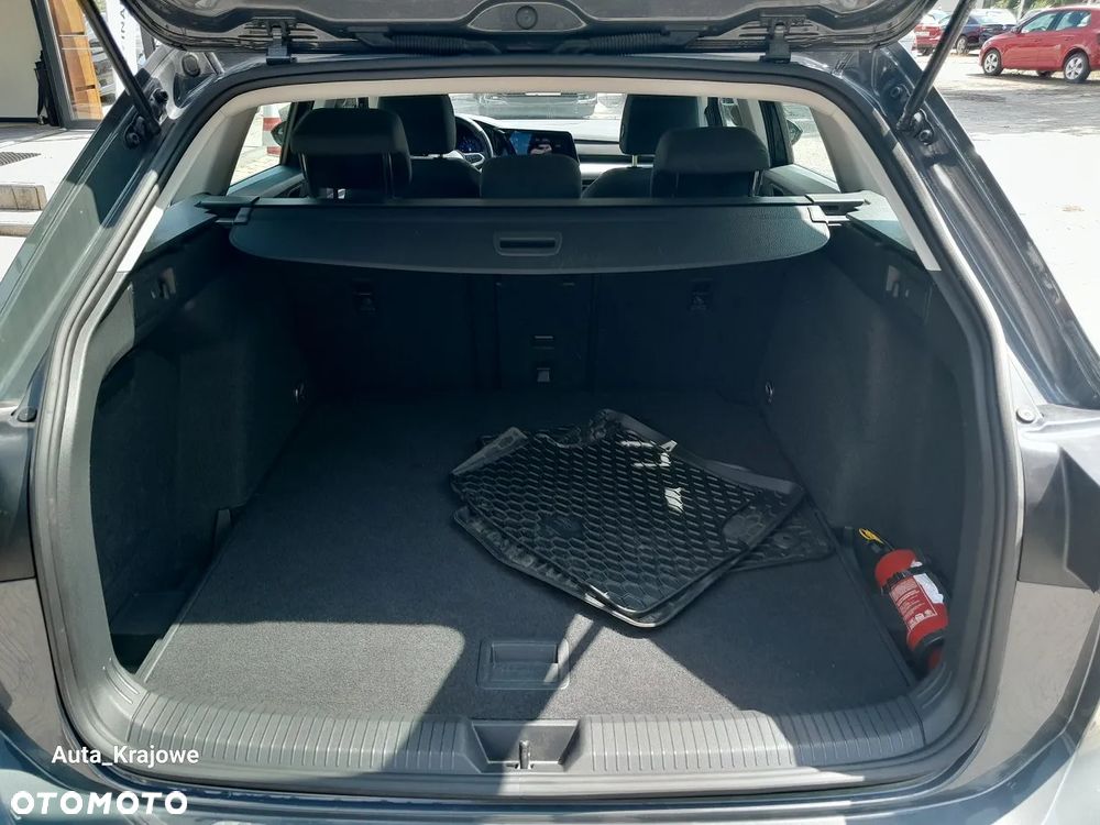 Volkswagen Golf 2.0 TDI Life - 33