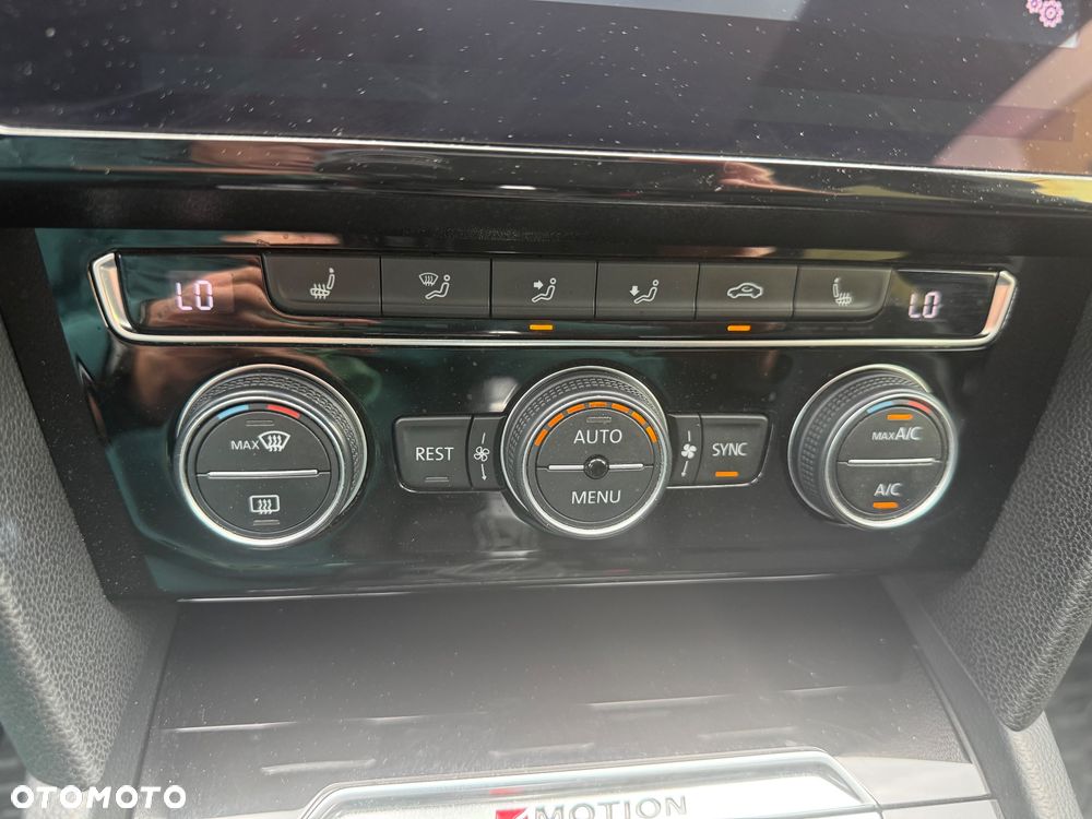 Volkswagen Arteon 2.0 TDI Bi-Turbo SCR 4Mot R-Line Edition DSG - 16