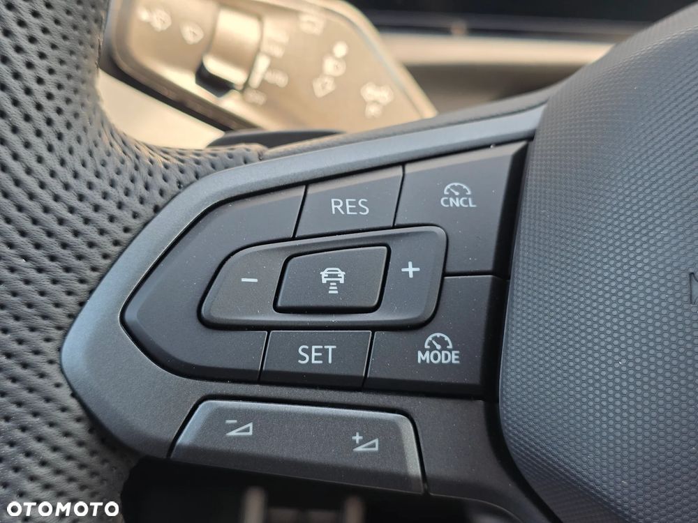Volkswagen T-Roc 1.5 eTSI R-Line DSG - 25