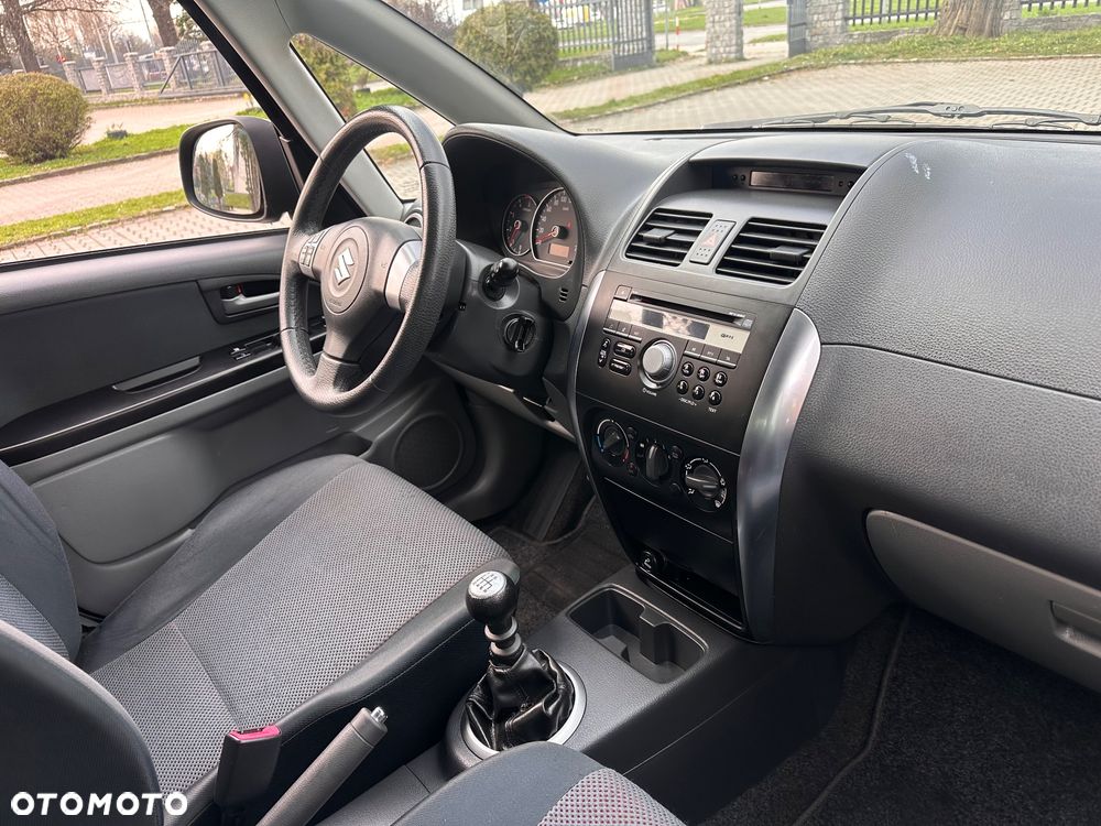 Suzuki SX4 1.9 DDiS DPF 4x4 Comfort - 5