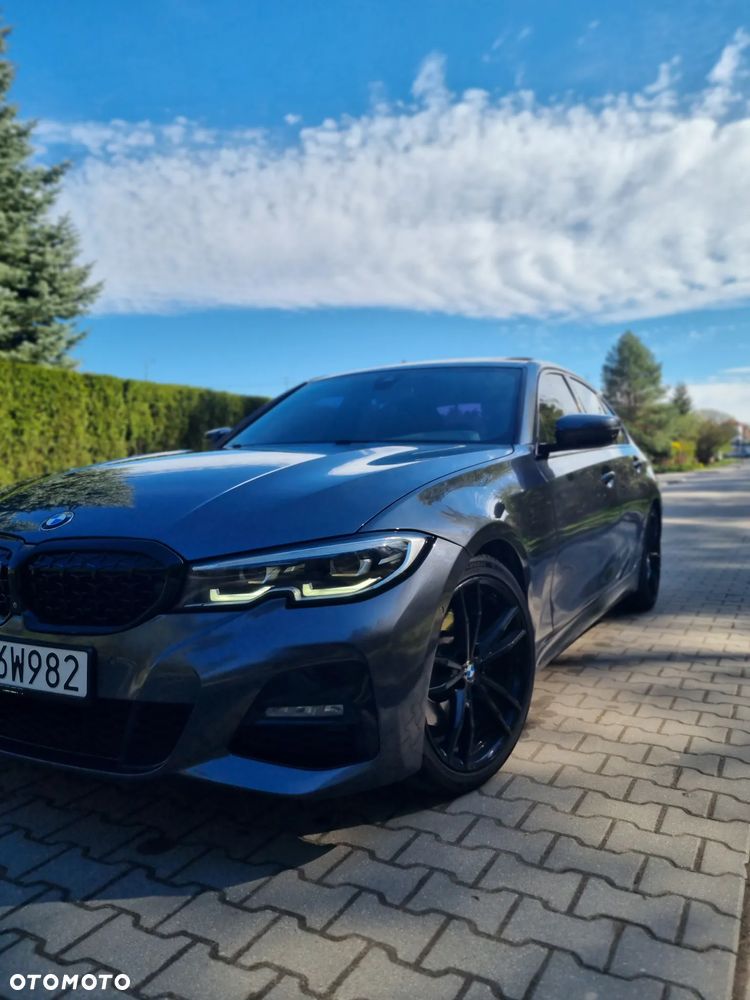 BMW Seria 3 330i M Sport - 16
