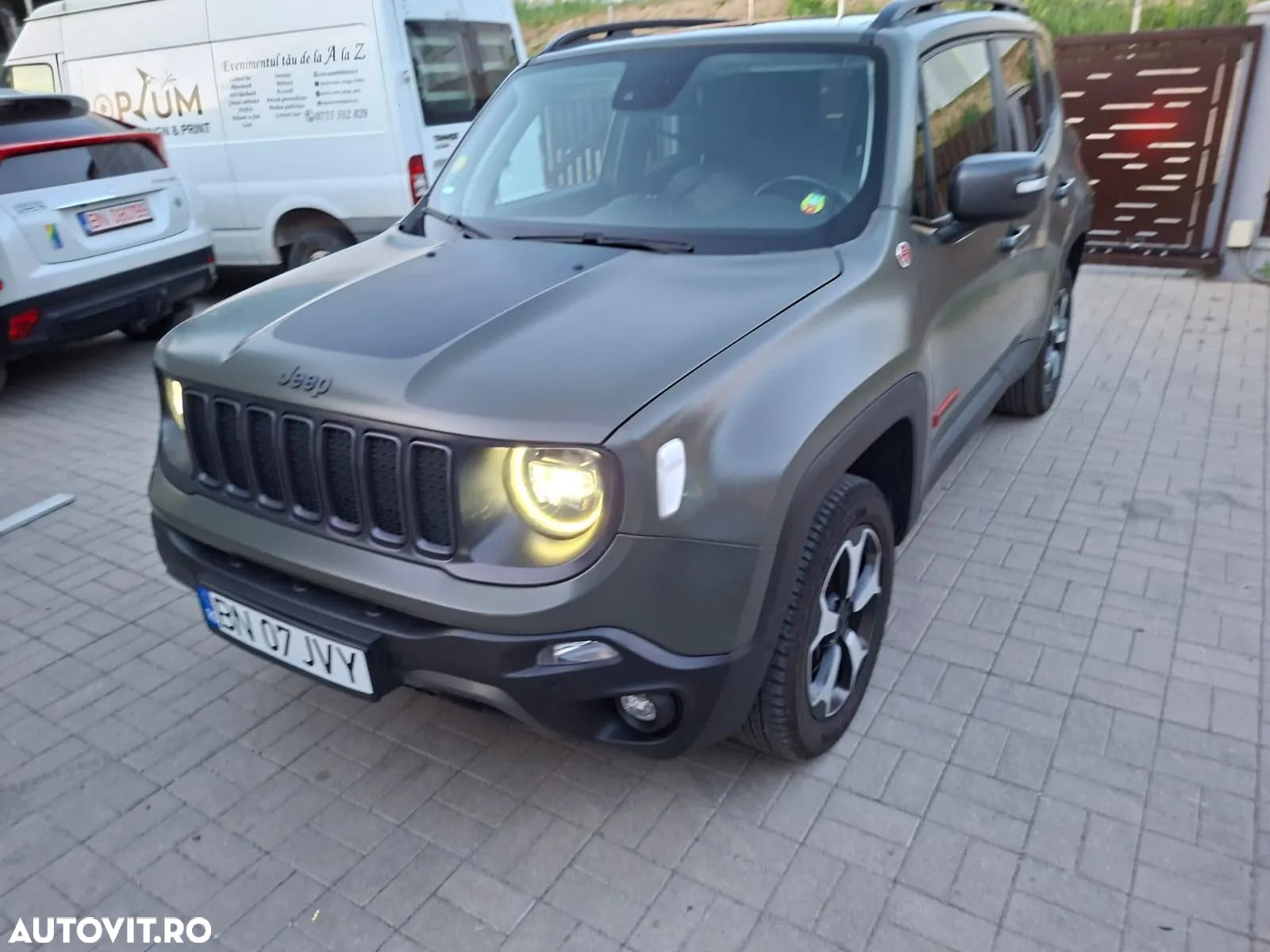 Jeep Renegade 2.0 M-Jet 4x4 AT Trailhawk - 1
