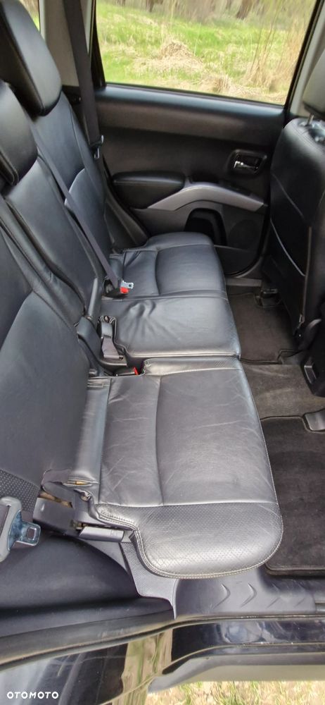 Mitsubishi Outlander 2.0 DID Instyle - 18