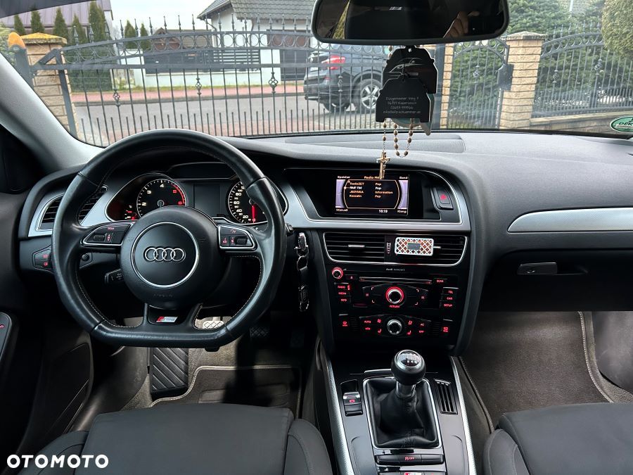 Audi A4 Avant 2.0 TDI DPF S line Sportpaket - 18
