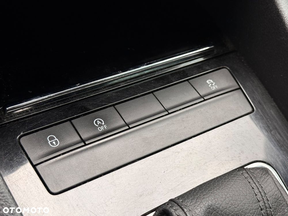 Skoda Octavia 2.0 TDI 4x4 DSG Style - 16