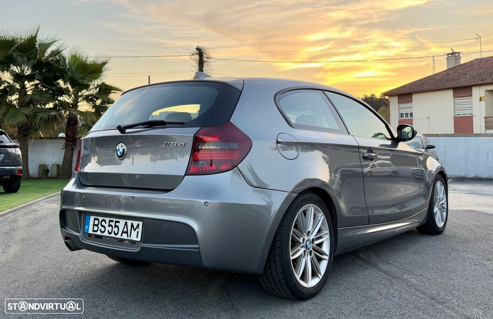 BMW 118 d Pack M - 5