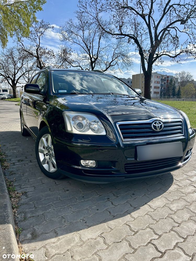 Toyota Avensis 2.2 D-4D Prestige - 2