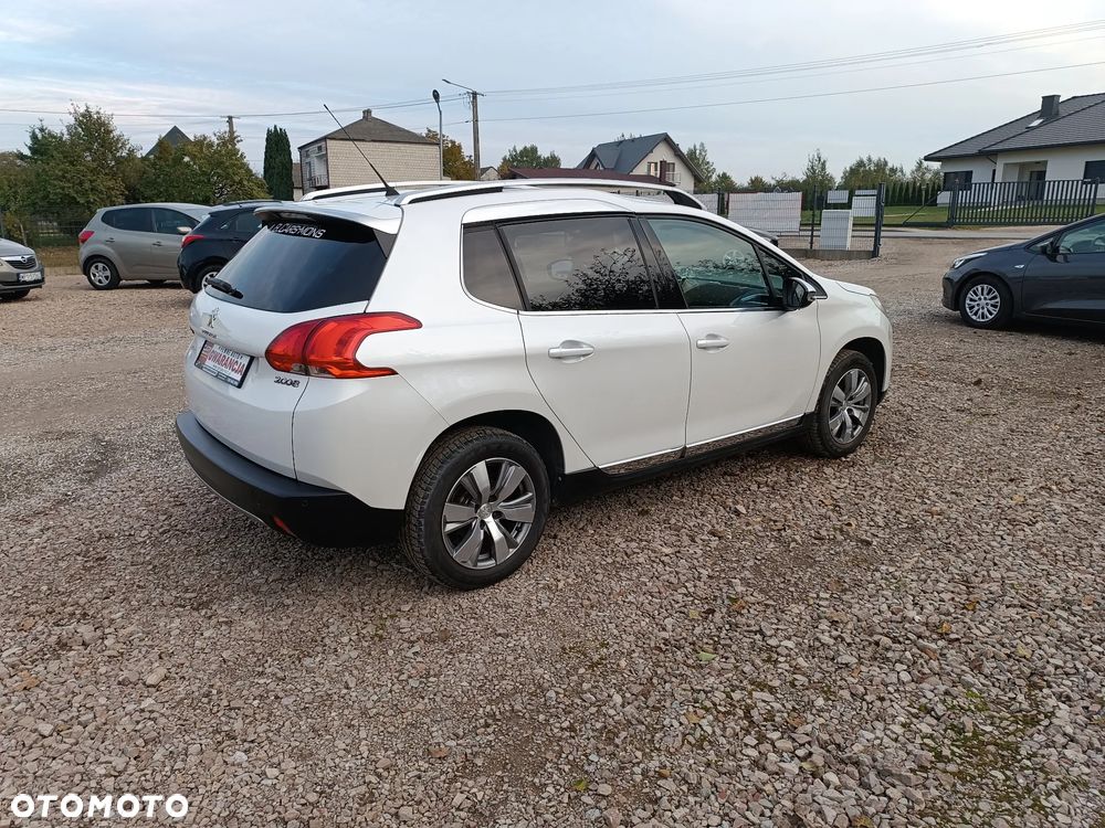 Peugeot 2008 1.2 Pure Tech GPF Active - 10