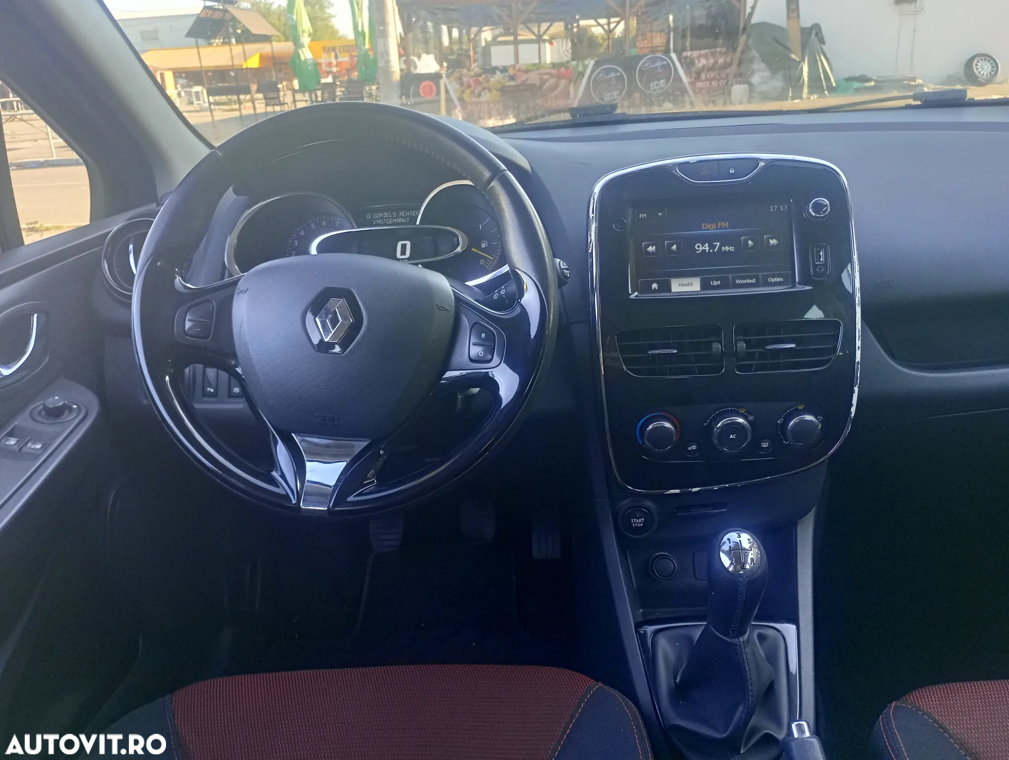 Renault Clio ENERGY TCe 90 Start & Stop 99g Eco-Drive - 9