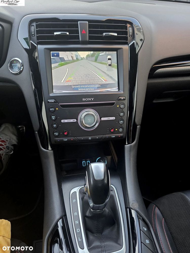 Ford Mondeo SW 2.0 Hybrid ST-Line Plus - 19