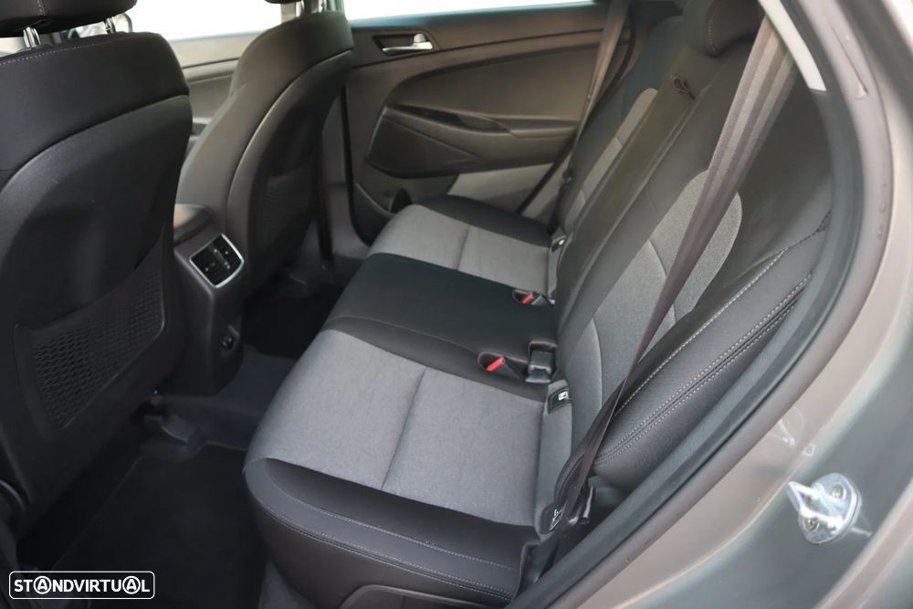 Hyundai Tucson - 12
