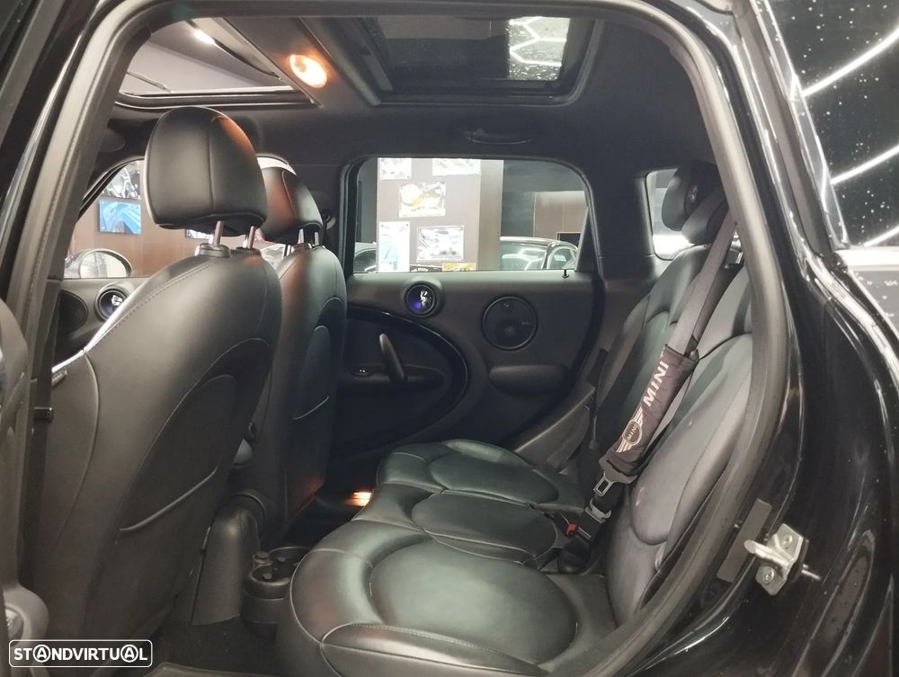 MINI Countryman John Cooper Works ALL4 - 16