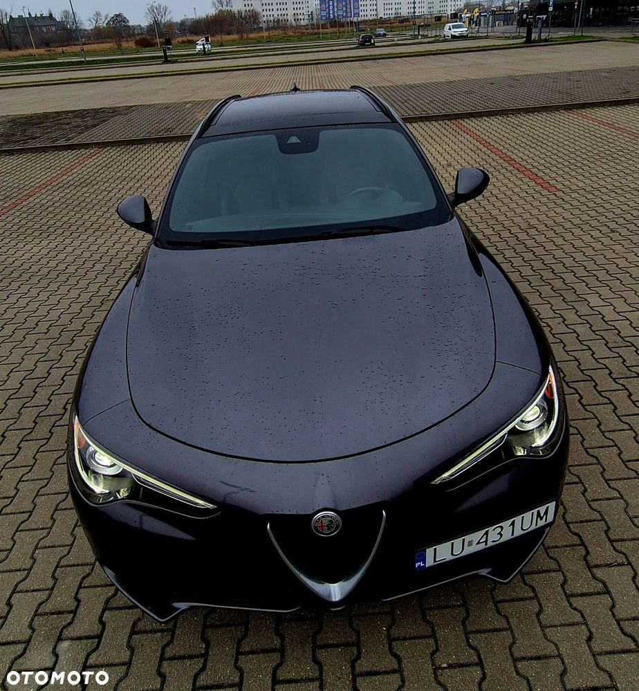 Alfa Romeo Stelvio 2.0 Turbo 16V AT8-Q4 Ti - 26