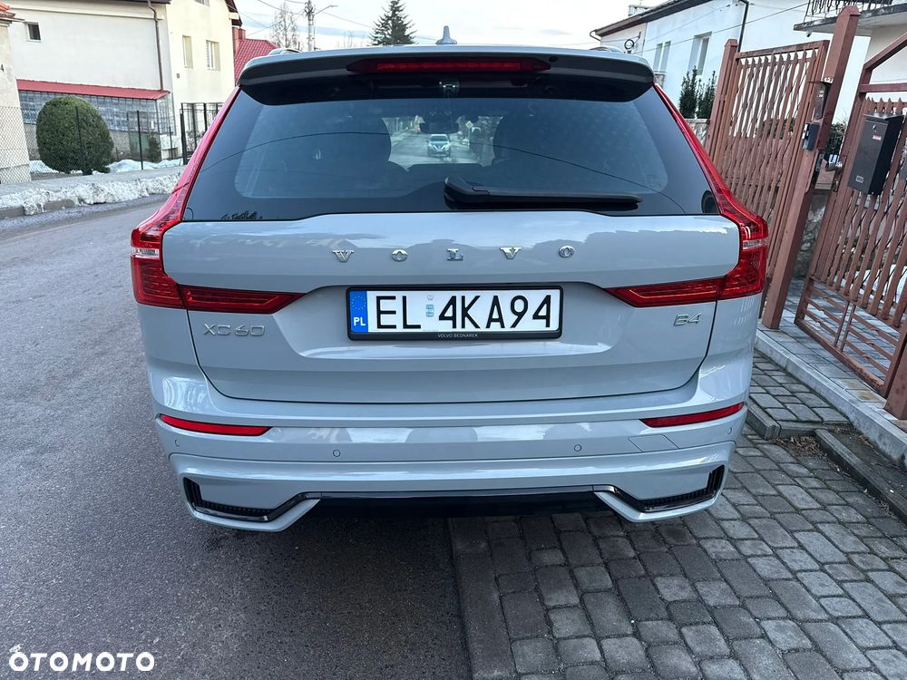 Volvo XC 60 B4 B Plus Dark - 6