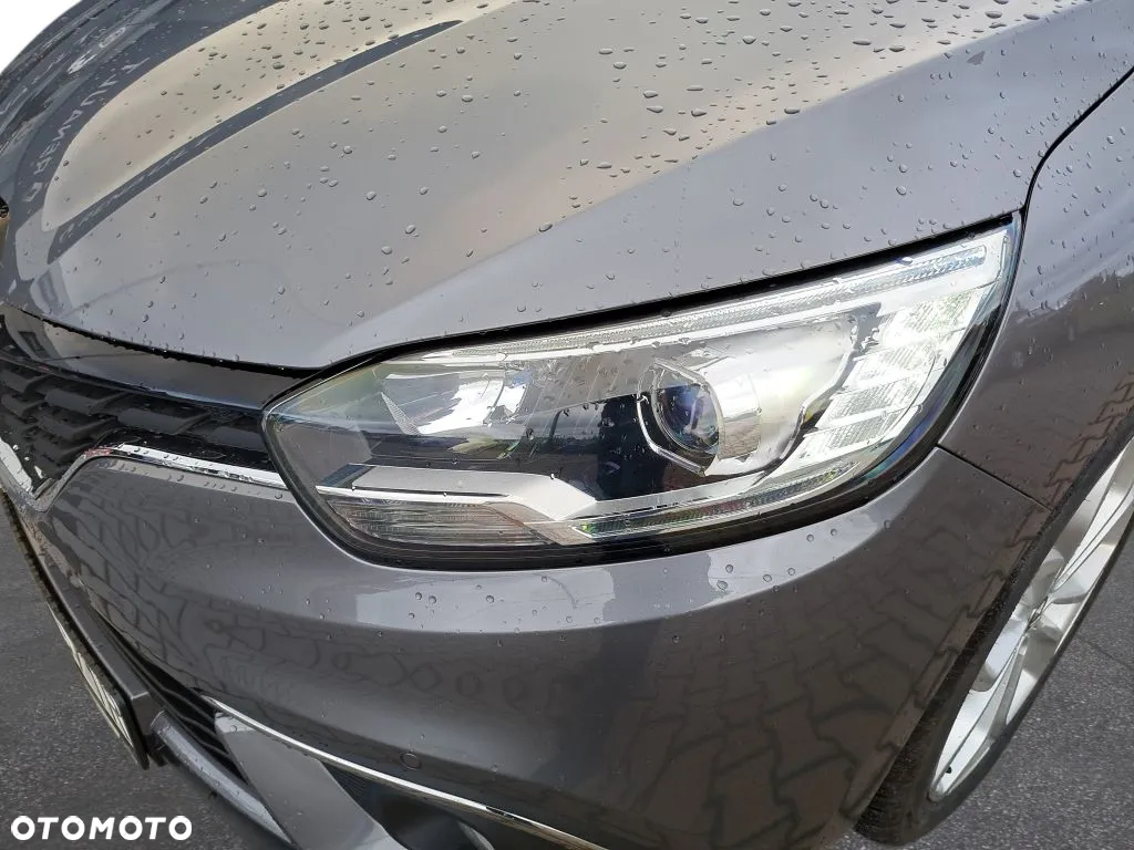 Renault Grand Scenic - 9
