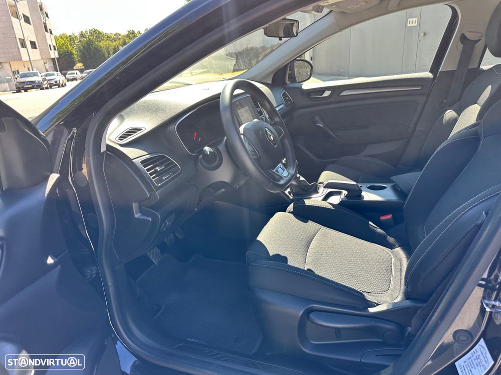 Renault Mégane BLUE dCi 115 LIMITED - 16