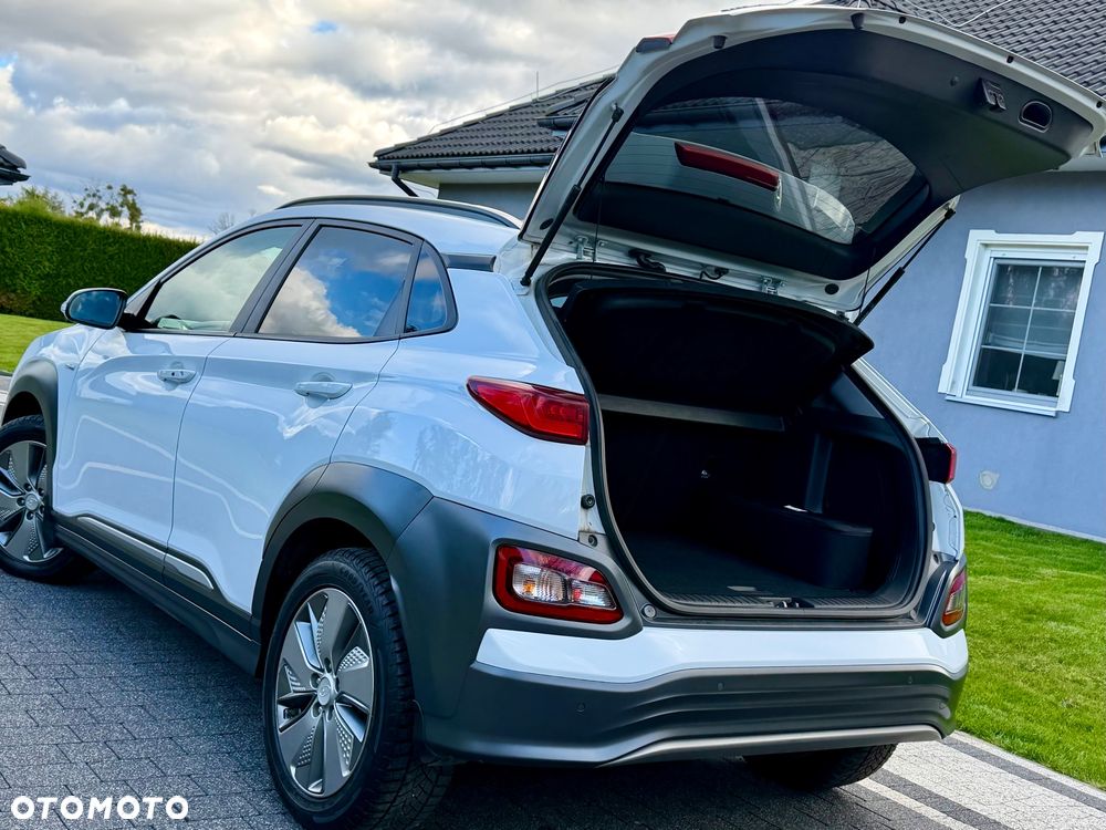 Hyundai Kona 39kWh Premium - 34
