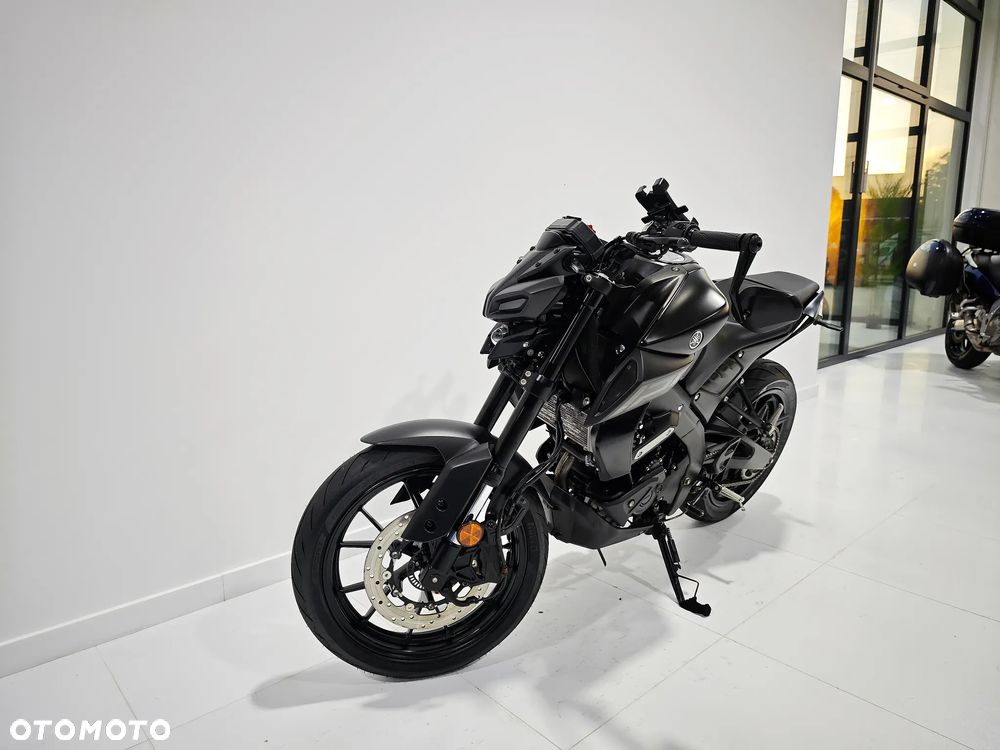 Yamaha MT - 13