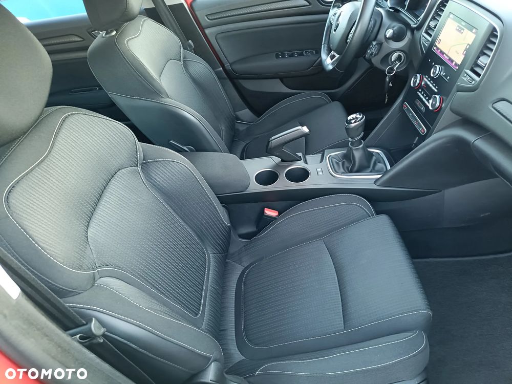 Renault Megane TCe 140 GPF LIMITED - 20