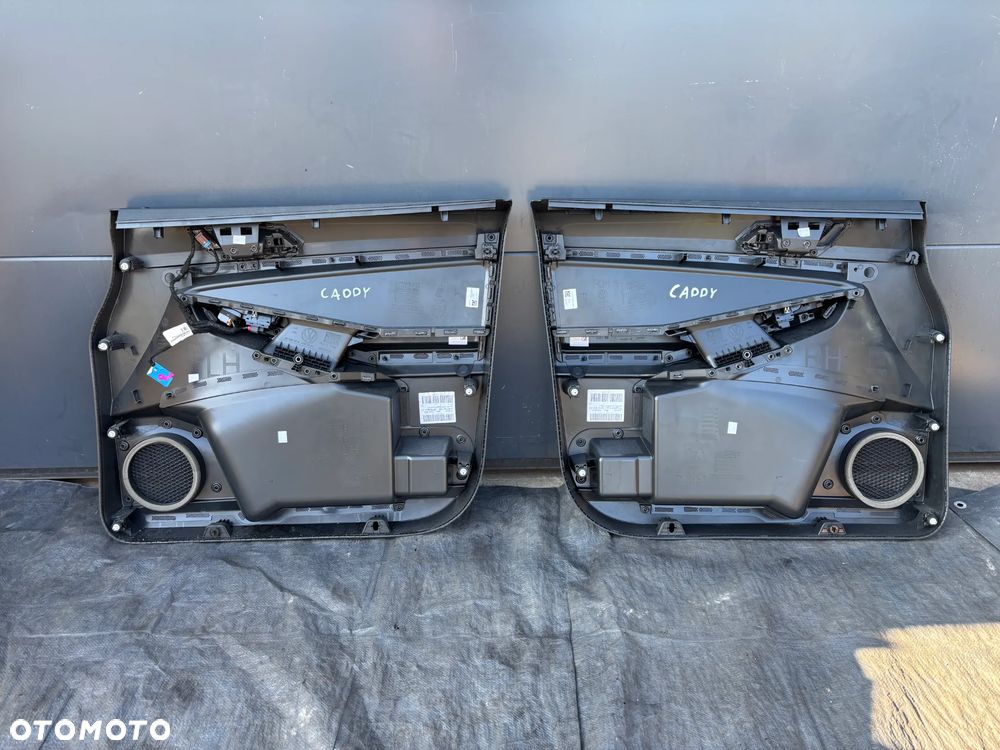 Vw Caddy IV boczek tapicerka drzwi prawy lewy 2K7868109 2K7867133 - 4