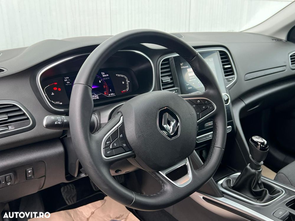 Renault Megane TCe 140 GPF Equilibre - 13