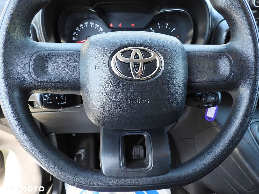 Toyota PROACE CITY  FURGON CHŁODNIA  -15*C ZASILANIE 230V TEMPOMAT KLIMATYZACJA  100KM - 32