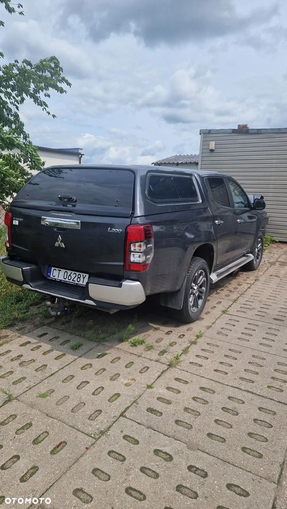Mitsubishi L200 2.2 d DC Instyle Plus - 2