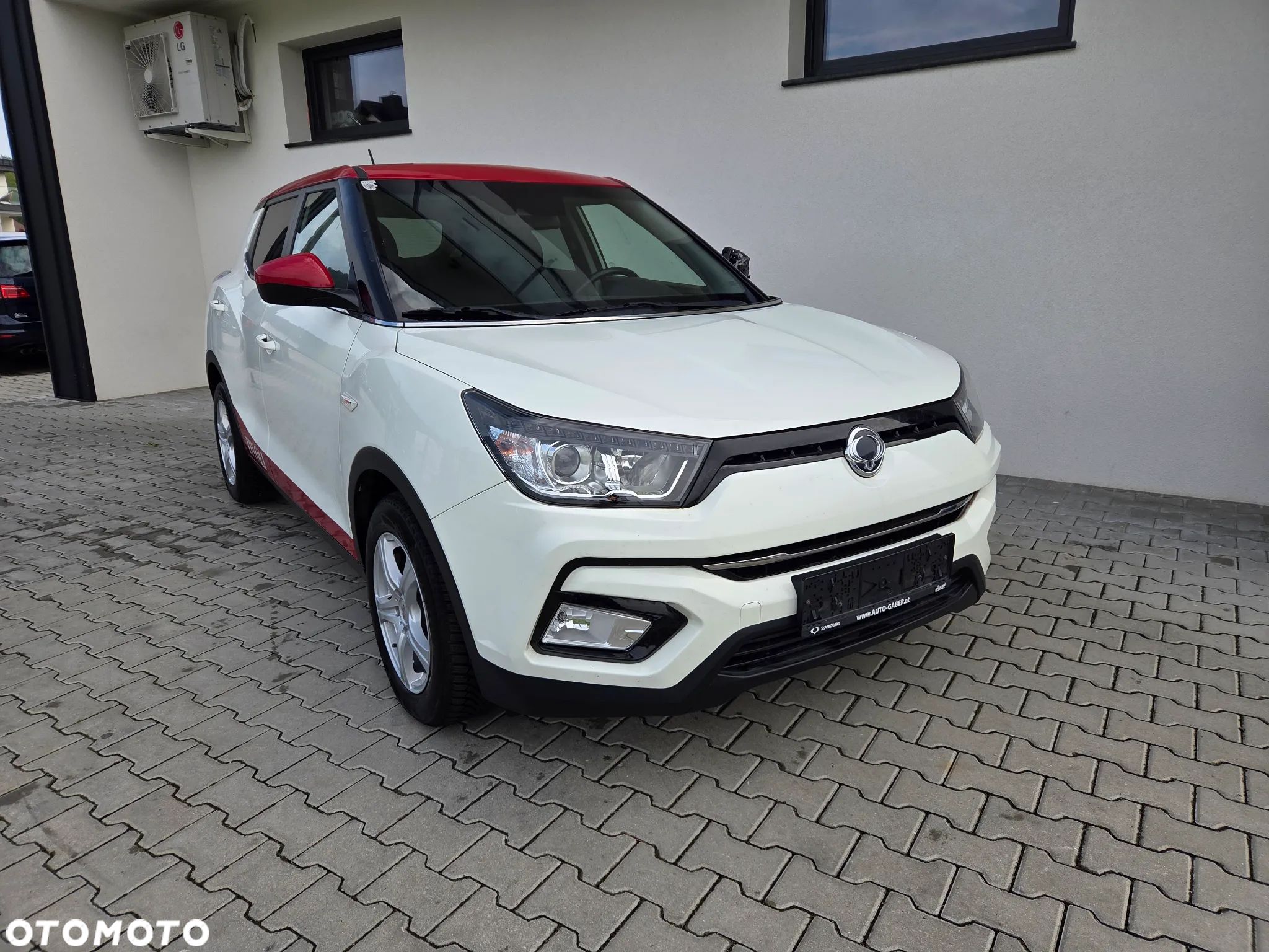 SsangYong/KGM Tivoli - 1